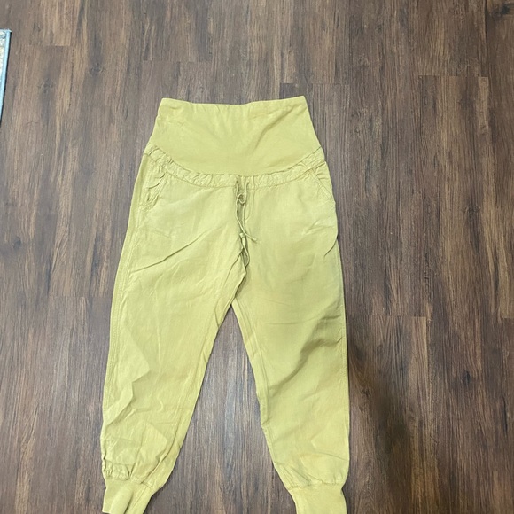 Set of four maternity pants bundle - Picture 5 of 5